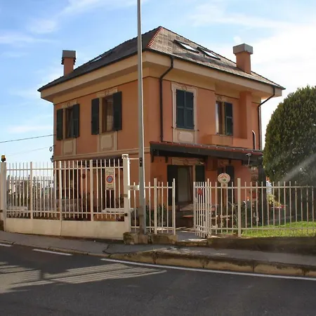 Ca De Neva Bed & Breakfast 3*
